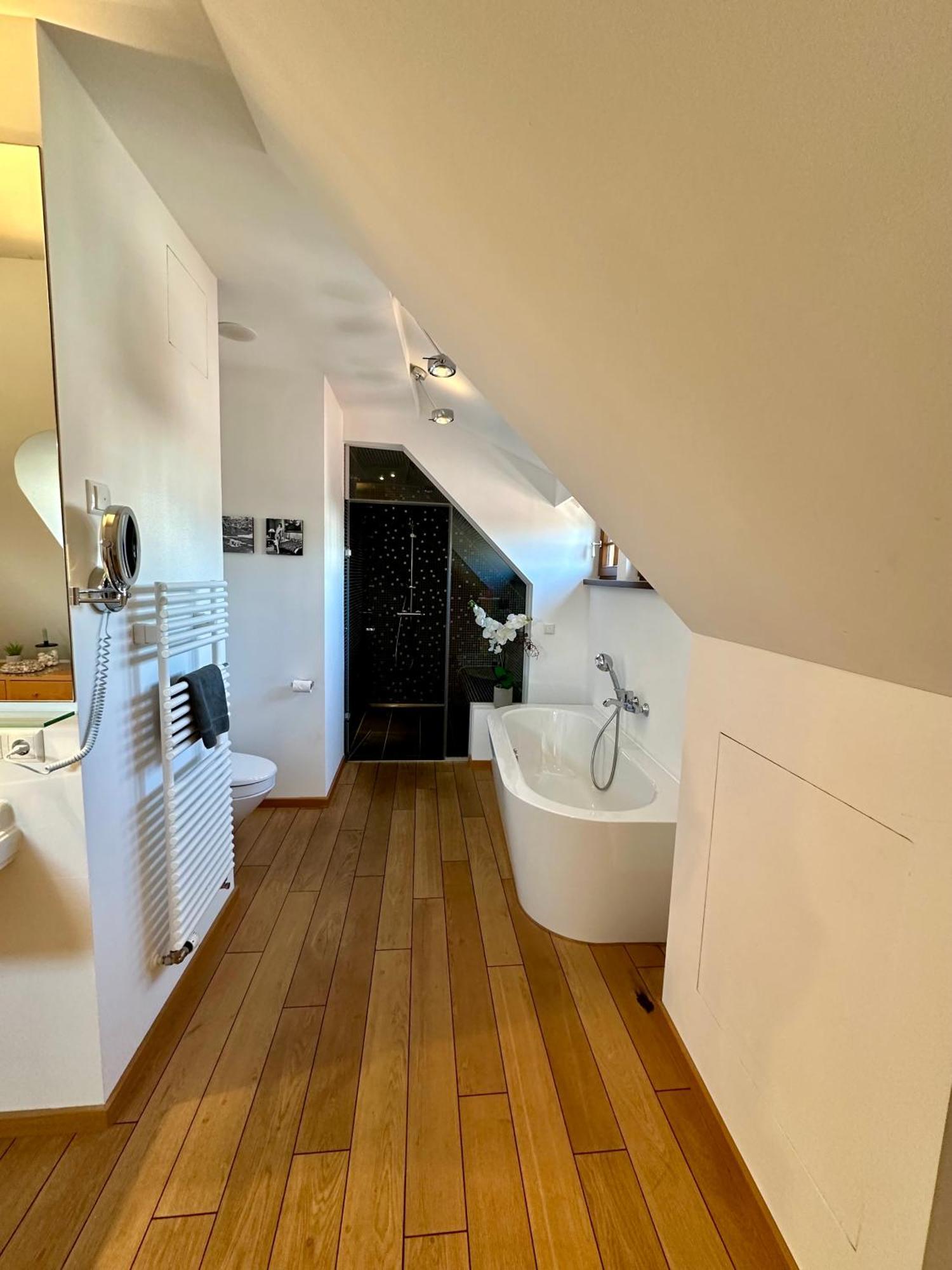 Luxus Suite Mit Einmaligem Blick Auf Die Frauenkirche Дрезден Екстериор снимка