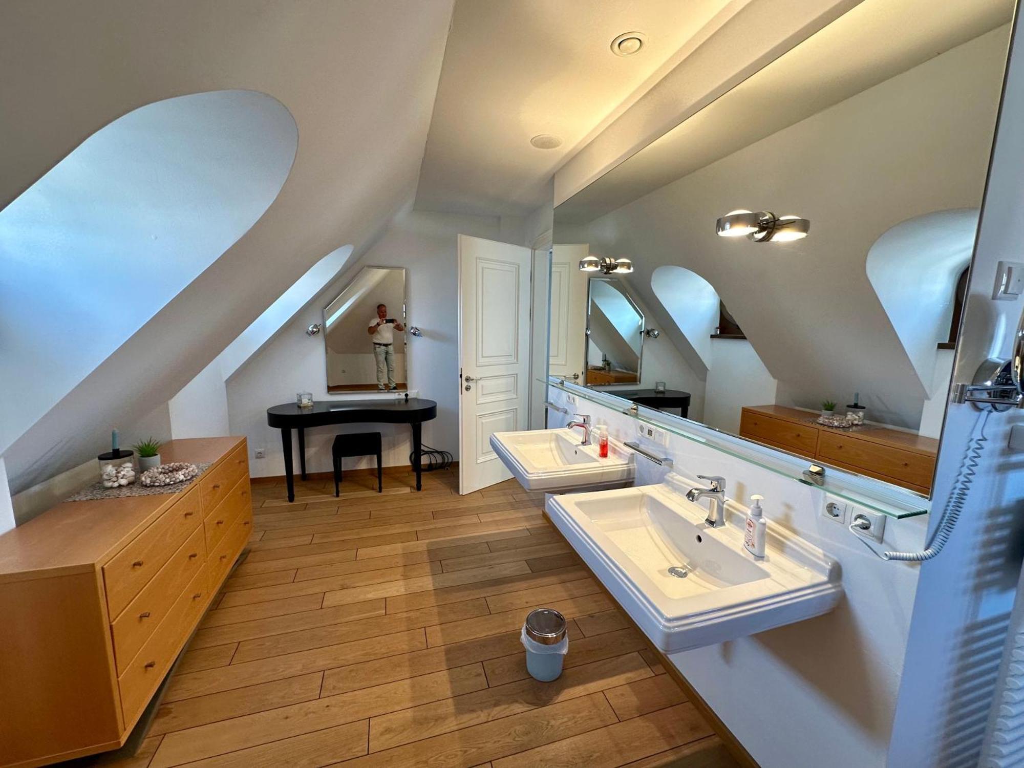 Luxus Suite Mit Einmaligem Blick Auf Die Frauenkirche Дрезден Екстериор снимка