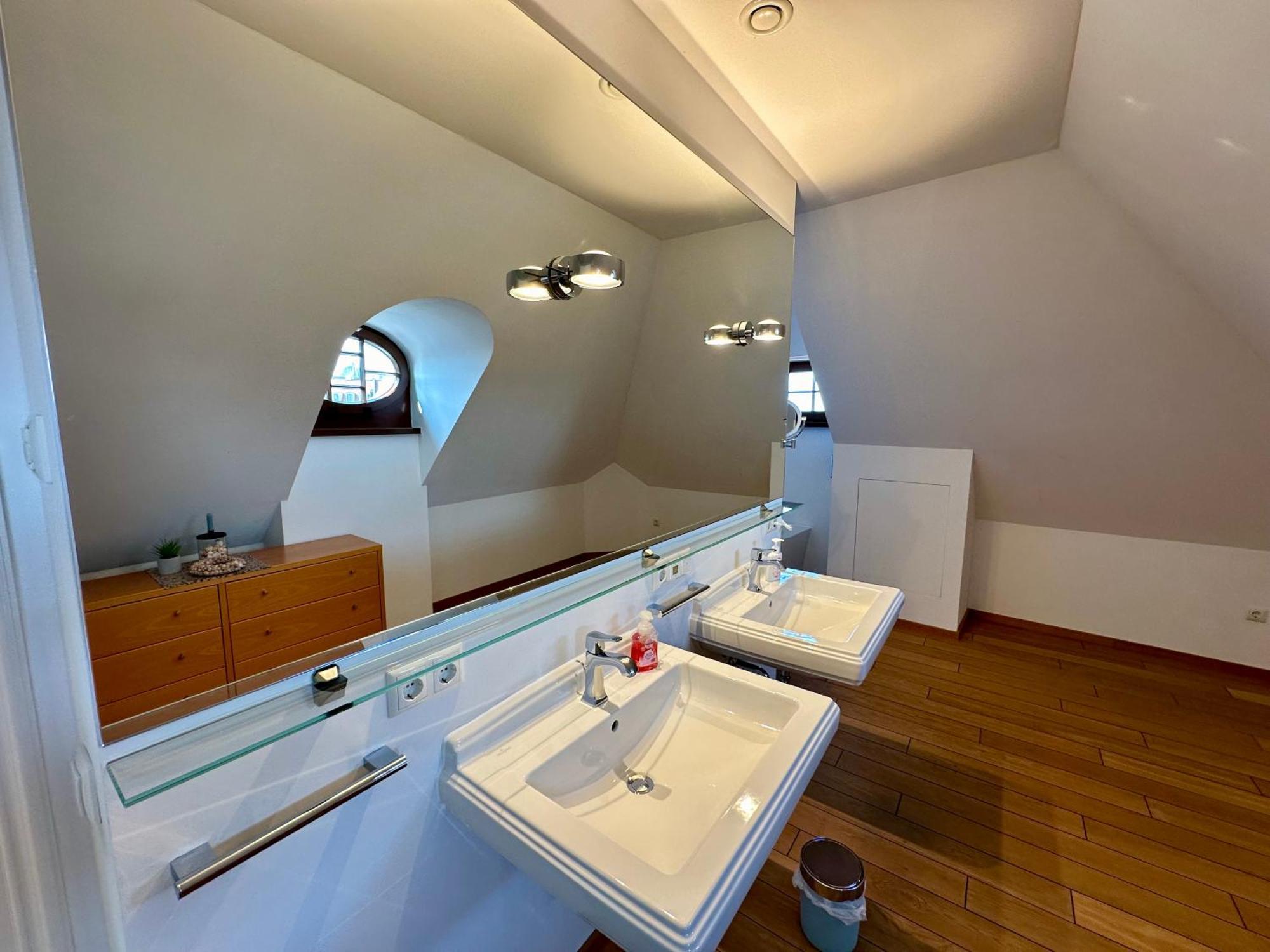 Luxus Suite Mit Einmaligem Blick Auf Die Frauenkirche Дрезден Екстериор снимка
