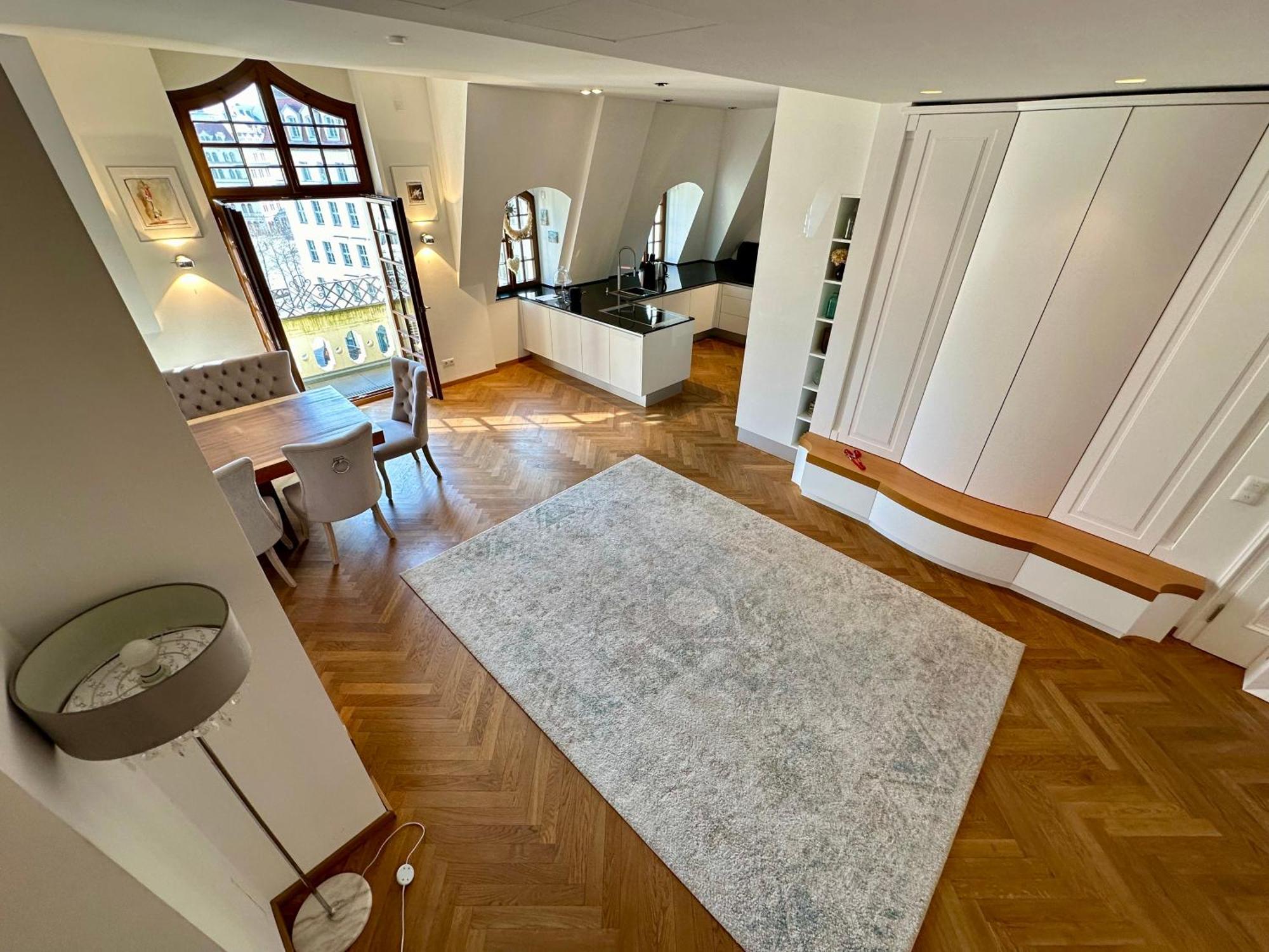 Luxus Suite Mit Einmaligem Blick Auf Die Frauenkirche Дрезден Екстериор снимка
