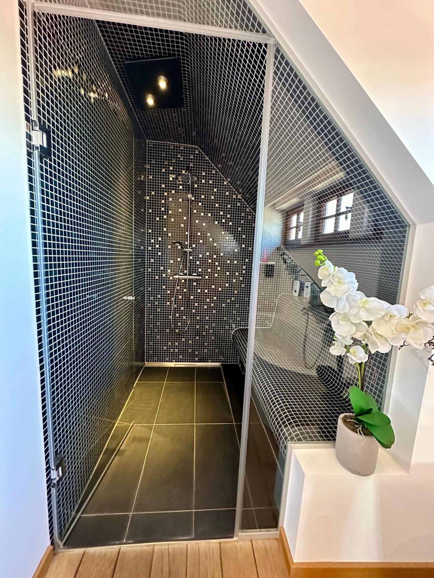 Luxus Suite Mit Einmaligem Blick Auf Die Frauenkirche Дрезден Екстериор снимка